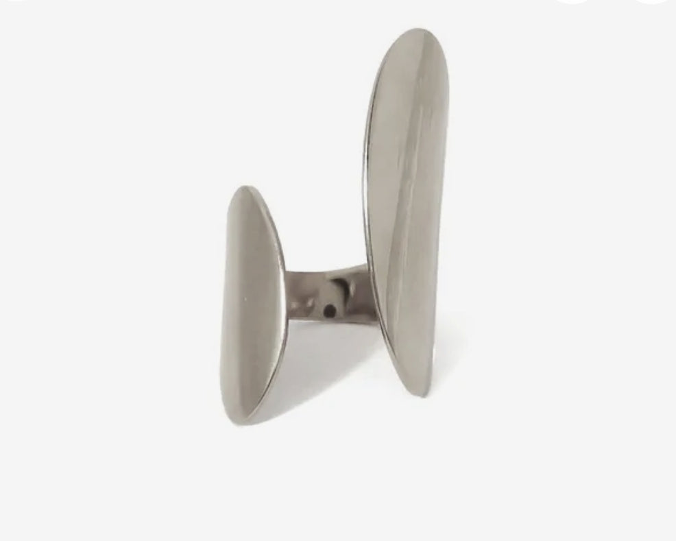 Irregular Geometric Ring
